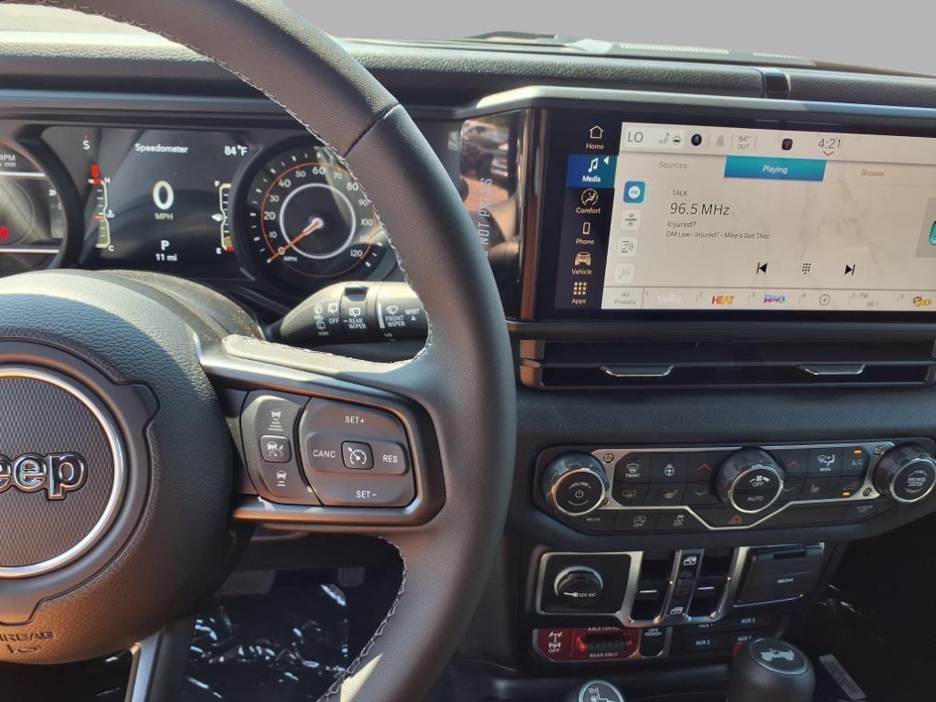 new 2025 Jeep Wrangler car, priced at $46,509