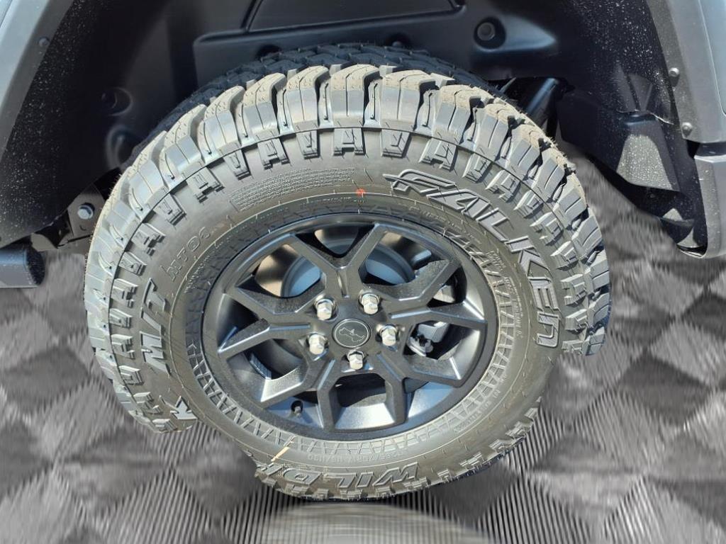 new 2025 Jeep Wrangler car, priced at $46,509