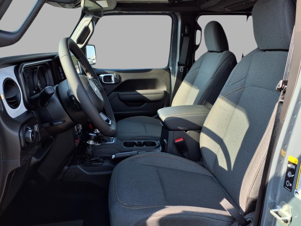 new 2025 Jeep Wrangler car, priced at $50,529