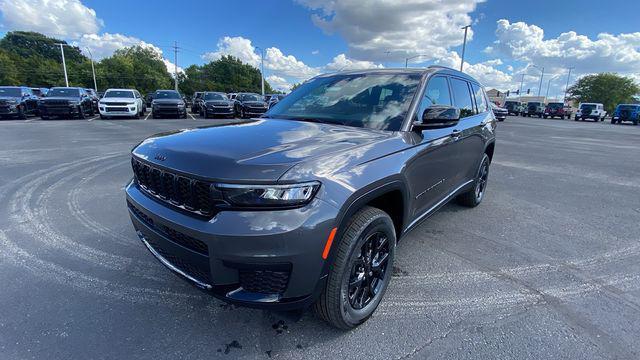 new 2024 Jeep Grand Cherokee L car, priced at $39,030