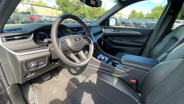 new 2024 Jeep Grand Cherokee L car, priced at $39,030