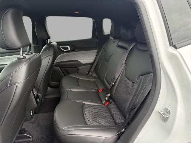 new 2025 Jeep Compass car, priced at $27,995
