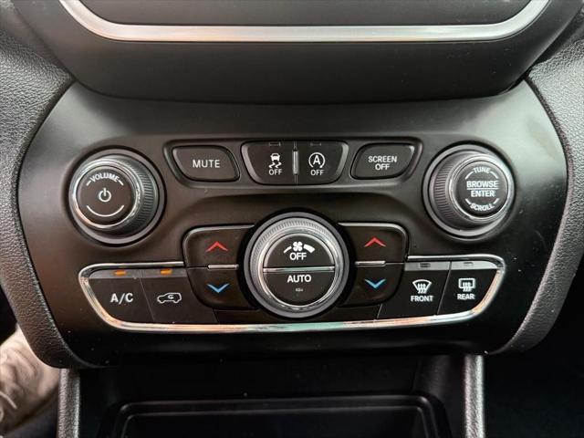 used 2023 Jeep Cherokee car, priced at $23,900