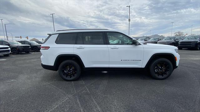 new 2025 Jeep Grand Cherokee L car, priced at $45,935