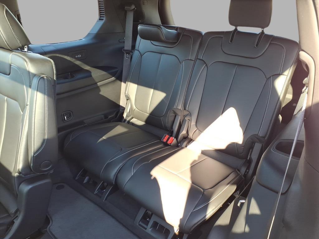 new 2025 Jeep Grand Cherokee L car, priced at $49,359