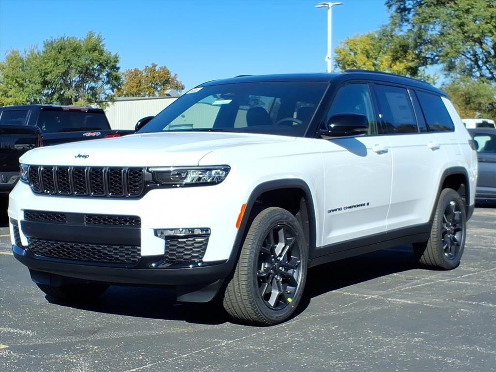 new 2025 Jeep Grand Cherokee L car, priced at $49,359