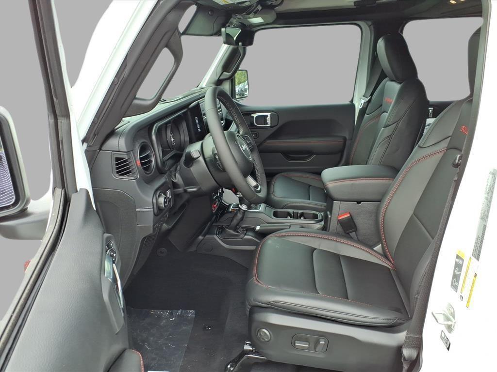 new 2025 Jeep Gladiator car, priced at $52,359