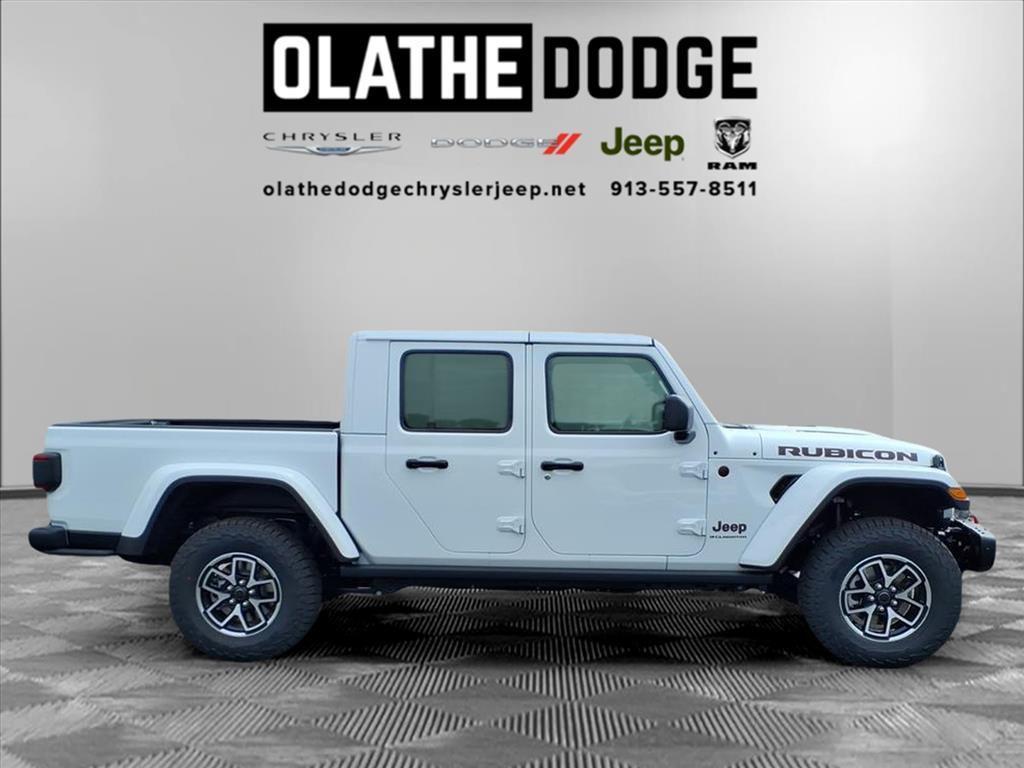new 2025 Jeep Gladiator car, priced at $52,359