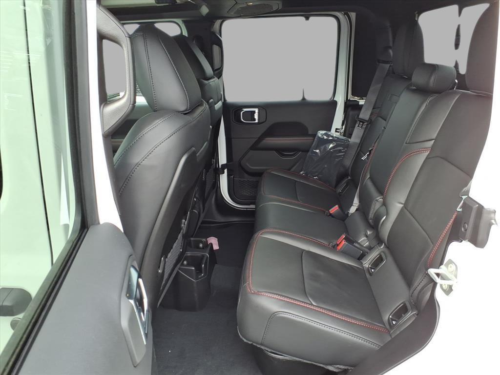 new 2025 Jeep Gladiator car, priced at $52,359