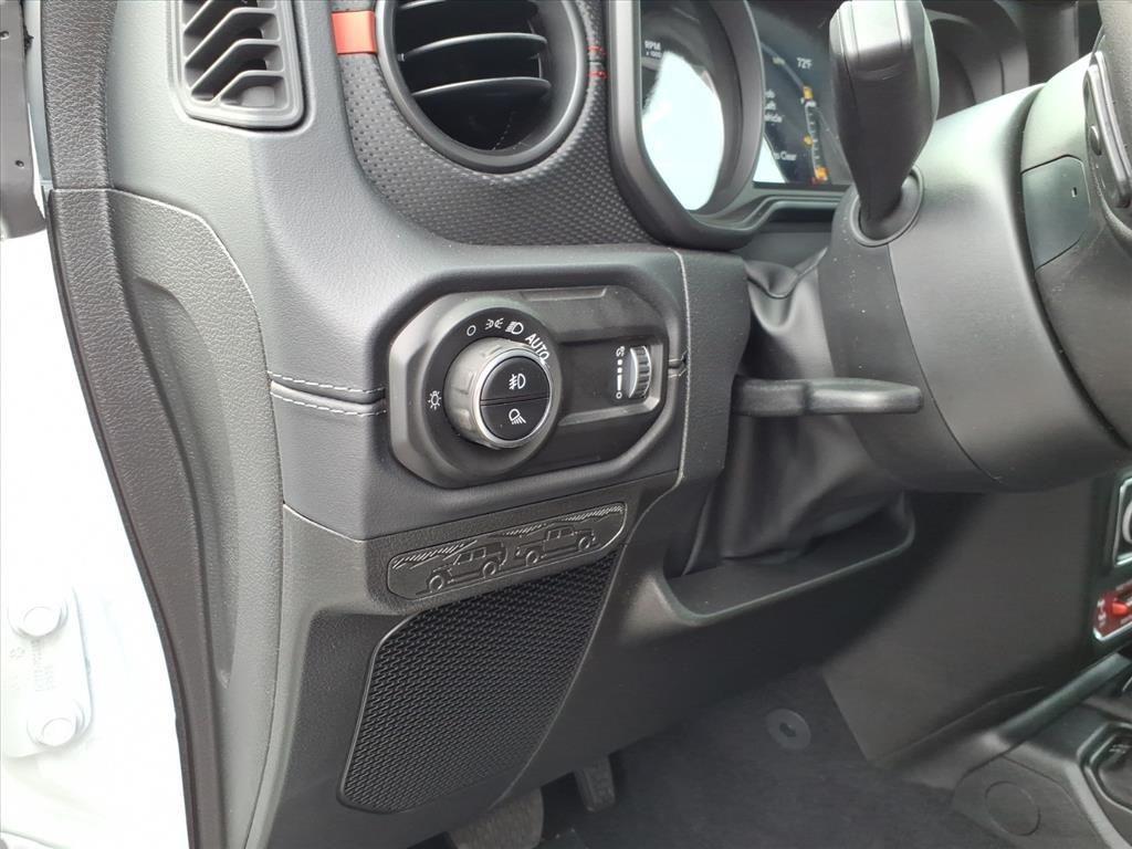 new 2025 Jeep Gladiator car, priced at $52,359