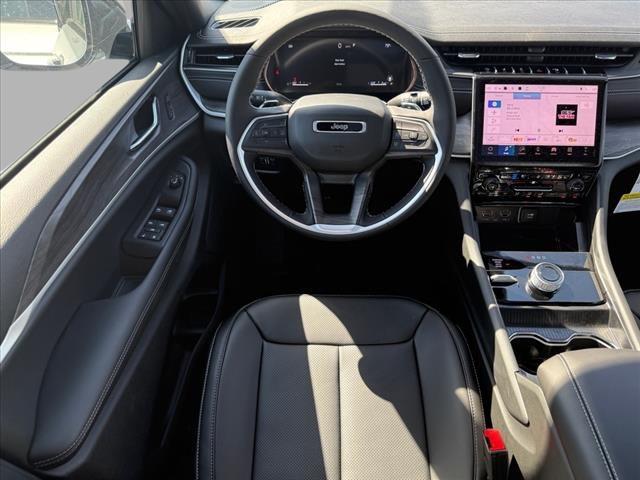 new 2025 Jeep Grand Cherokee car, priced at $49,273