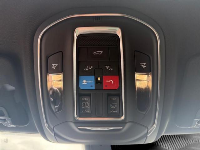 new 2025 Jeep Grand Cherokee car, priced at $37,900