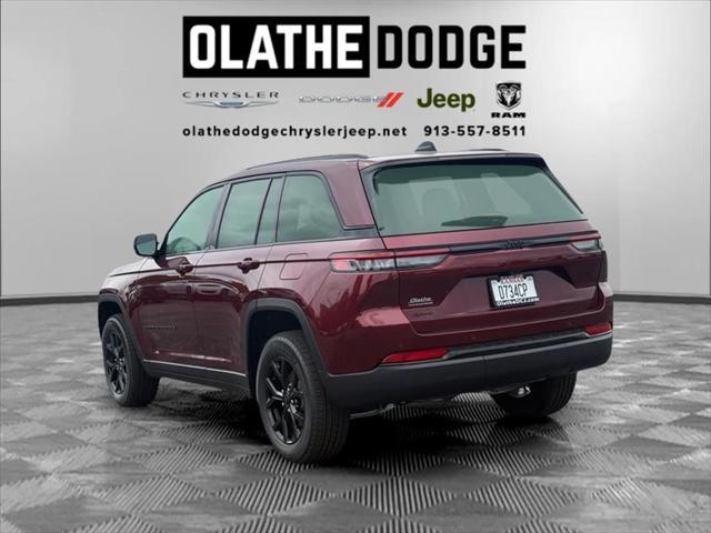 new 2025 Jeep Grand Cherokee car, priced at $37,900