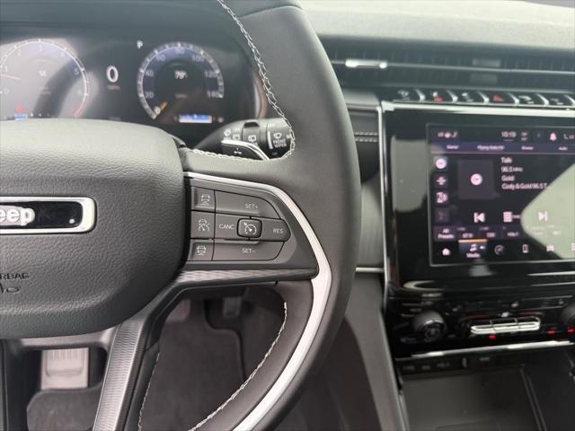 new 2025 Jeep Grand Cherokee car, priced at $37,900