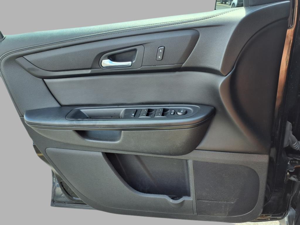 used 2017 Chevrolet Traverse car, priced at $13,885