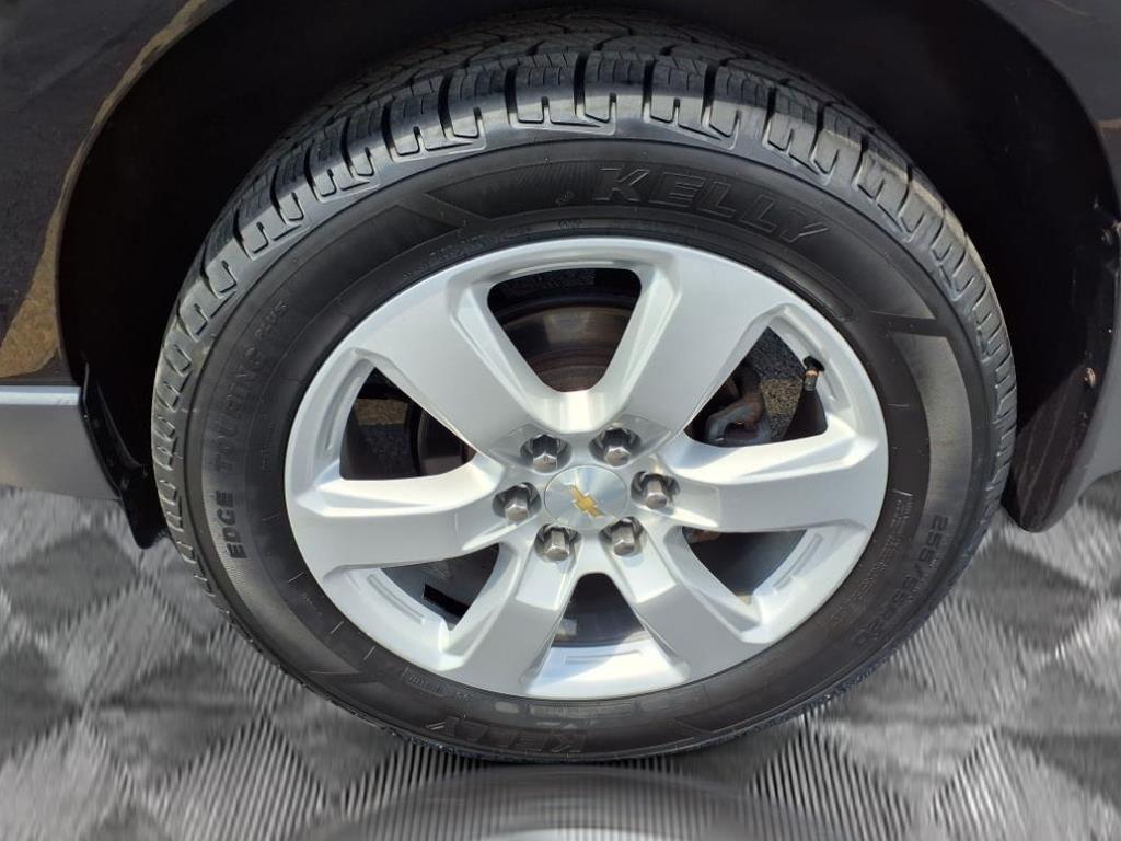 used 2017 Chevrolet Traverse car, priced at $13,885