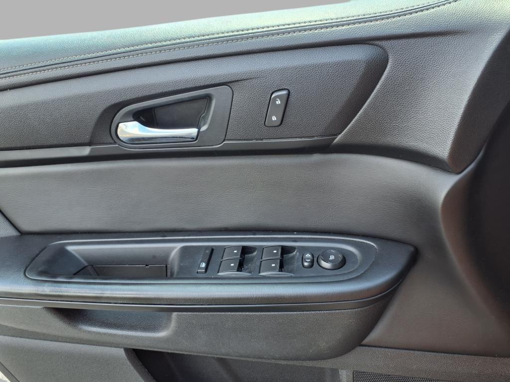 used 2017 Chevrolet Traverse car, priced at $13,885