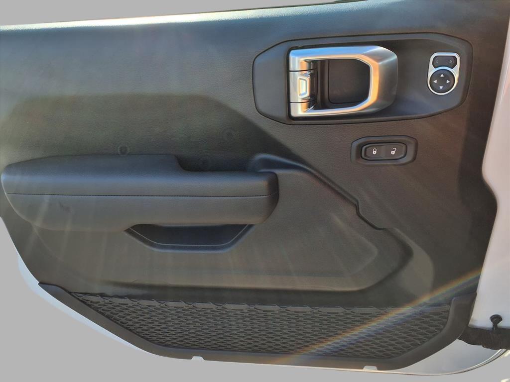 new 2026 Jeep Wrangler car, priced at $46,768