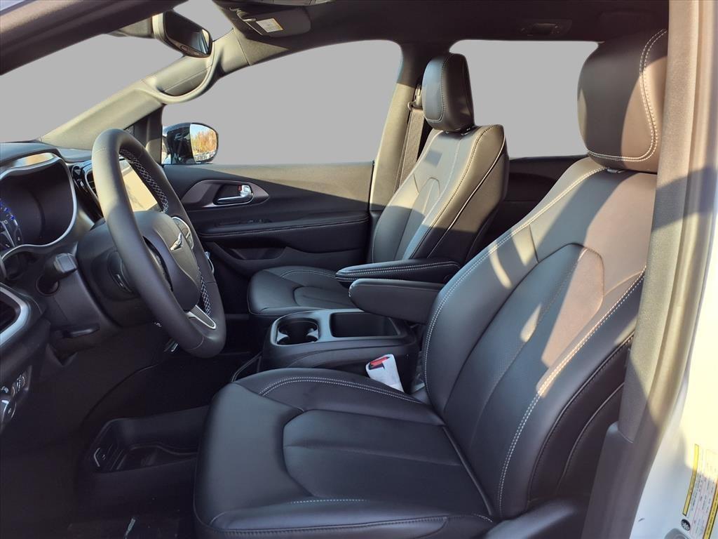 new 2026 Chrysler Pacifica car, priced at $50,785
