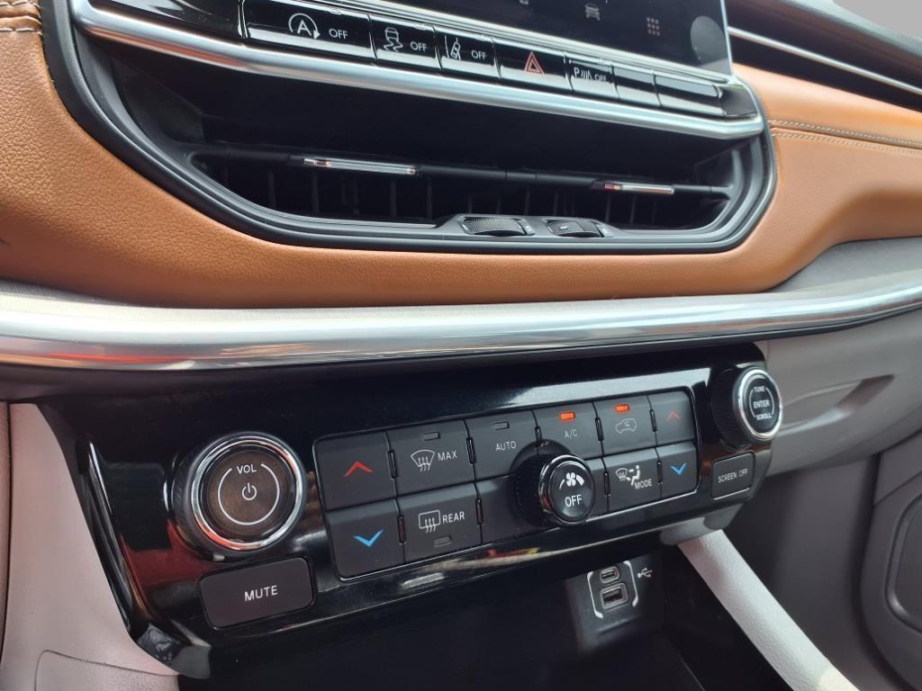 used 2023 Jeep Compass car, priced at $23,745