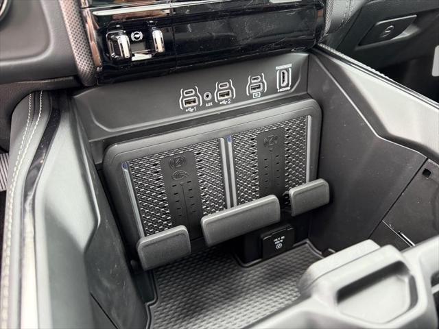 new 2025 Ram 1500 car, priced at $77,995