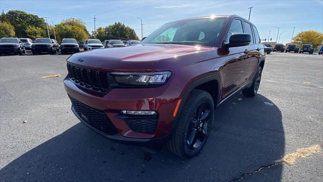 new 2025 Jeep Grand Cherokee car, priced at $51,955