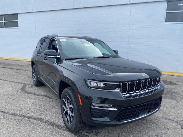 new 2024 Jeep Grand Cherokee car, priced at $42,730