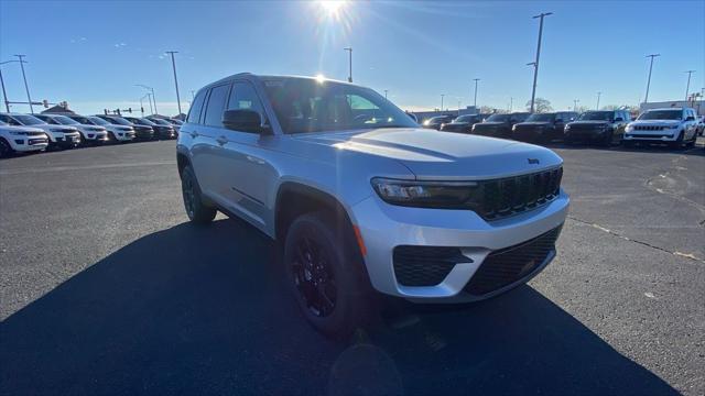 new 2025 Jeep Grand Cherokee car, priced at $38,995