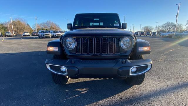 new 2025 Jeep Gladiator car, priced at $48,175