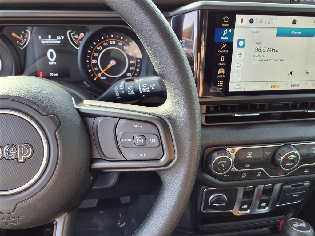 new 2026 Jeep Wrangler car, priced at $36,615