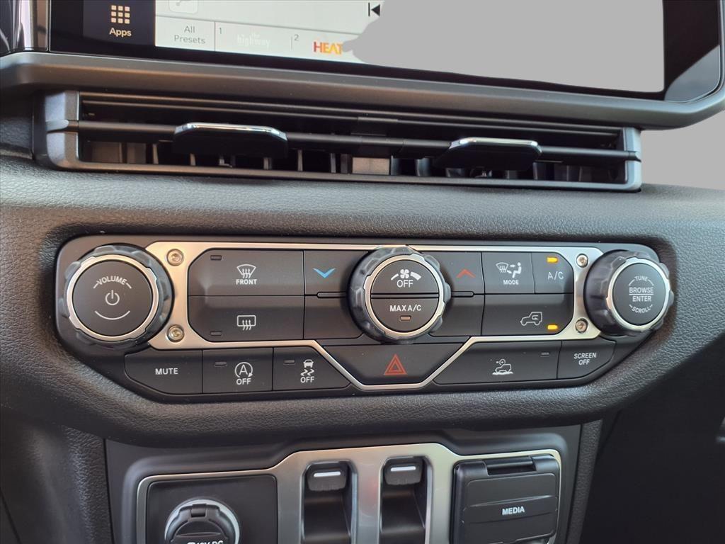 new 2026 Jeep Wrangler car, priced at $36,615