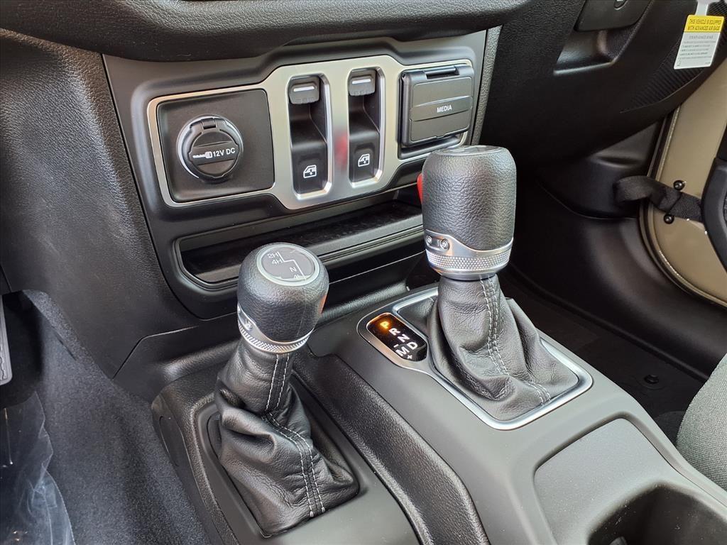 new 2026 Jeep Wrangler car, priced at $36,615