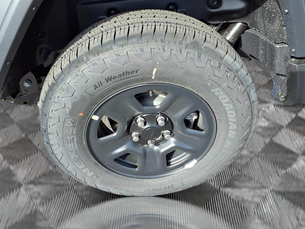 new 2026 Jeep Wrangler car, priced at $36,615