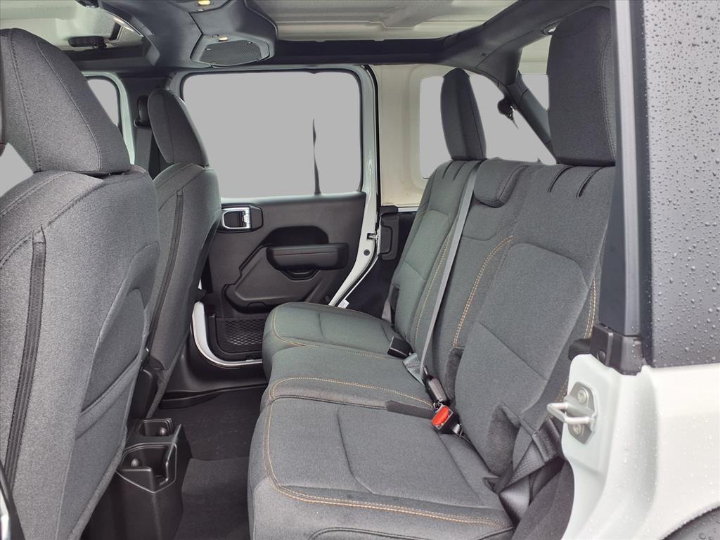 new 2025 Jeep Wrangler car, priced at $36,117