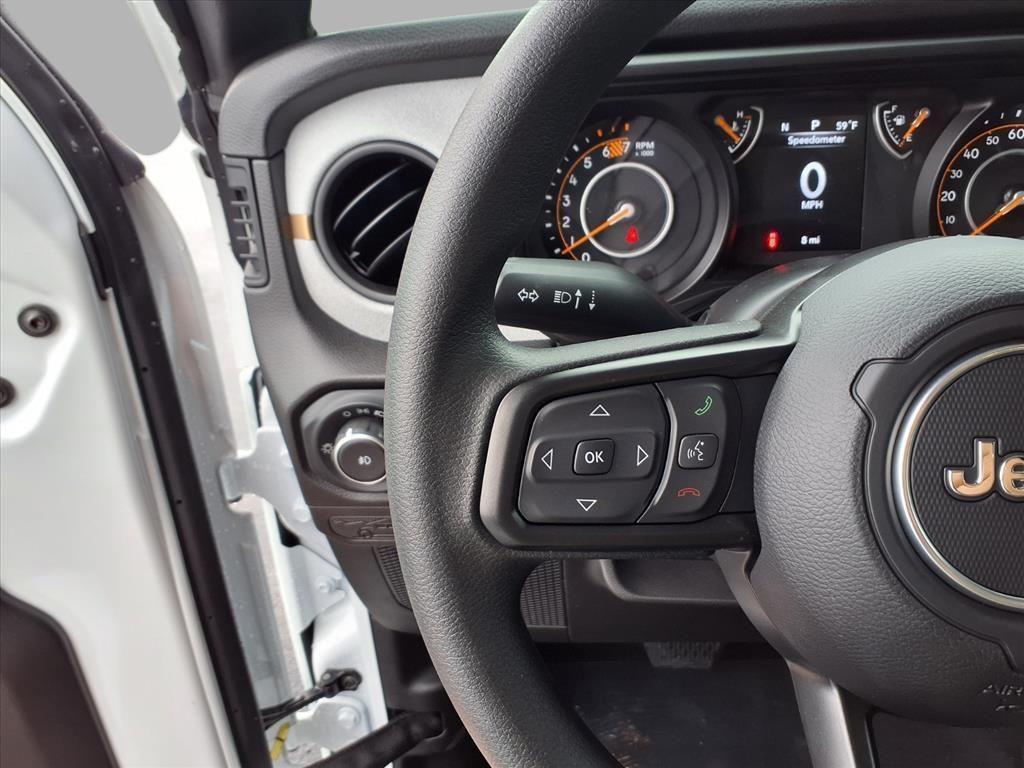 new 2025 Jeep Wrangler car, priced at $36,117