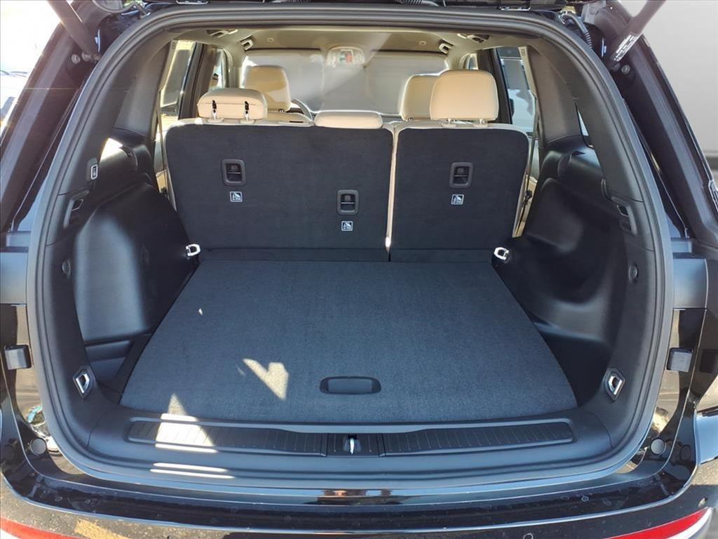 new 2025 Jeep Grand Cherokee car, priced at $45,759