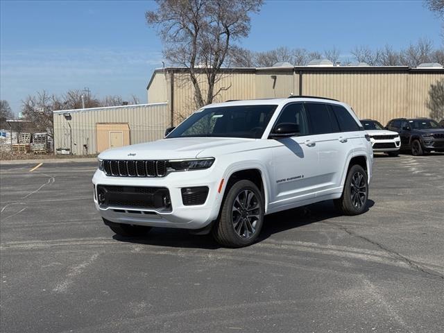 new 2025 Jeep Grand Cherokee car, priced at $56,734