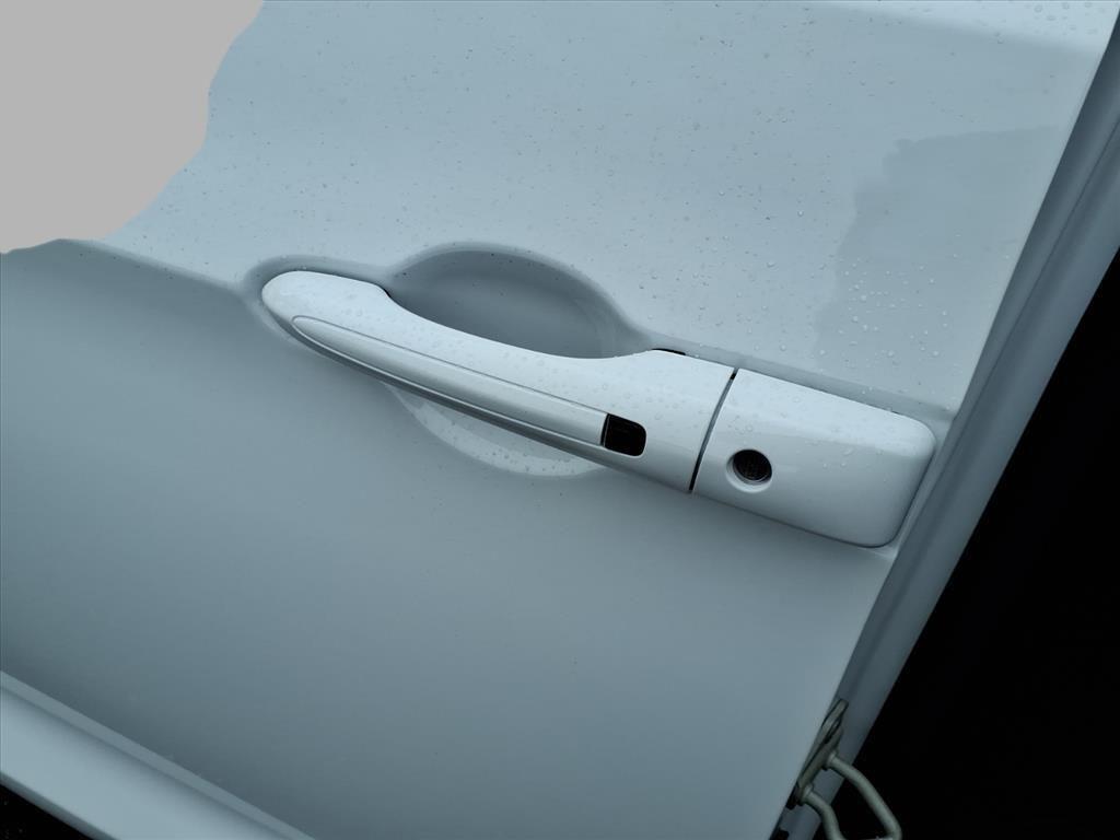 new 2026 Chrysler Pacifica car, priced at $43,194