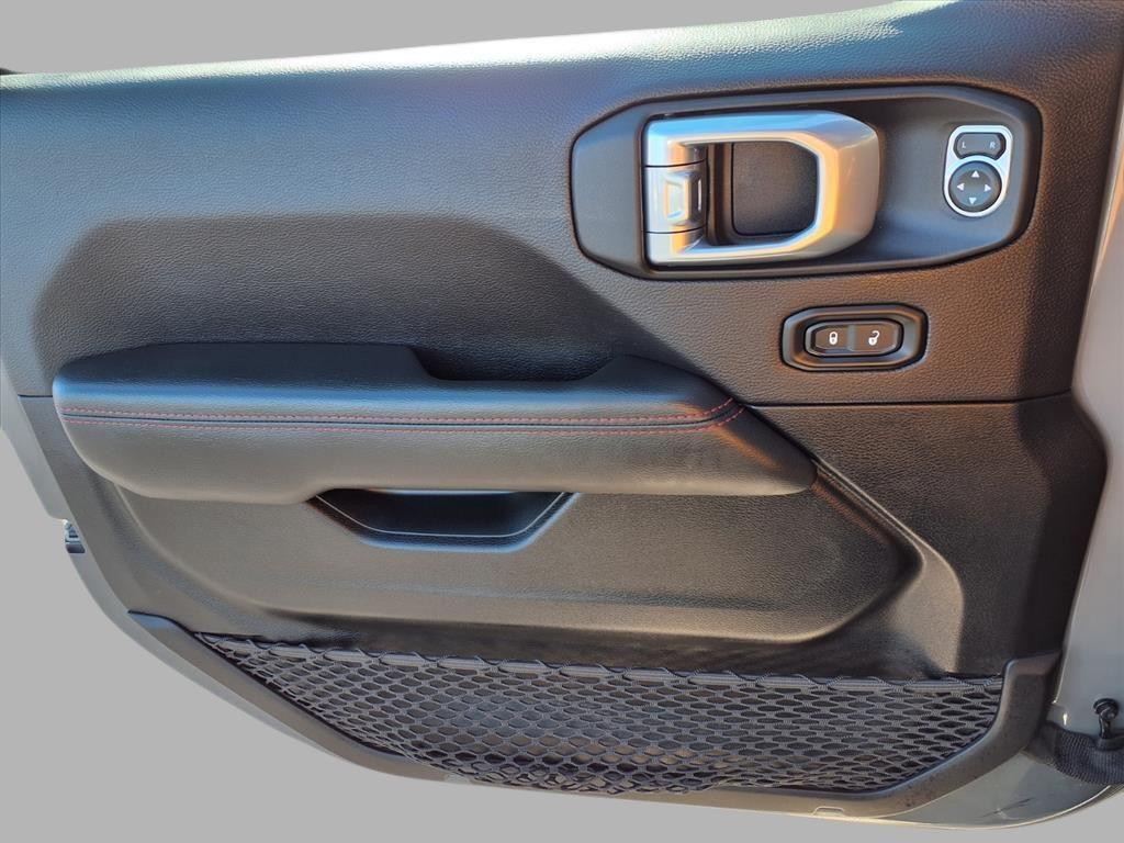 used 2021 Jeep Gladiator car, priced at $38,841