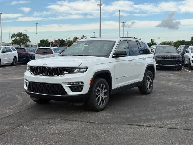 new 2025 Jeep Grand Cherokee car, priced at $40,900