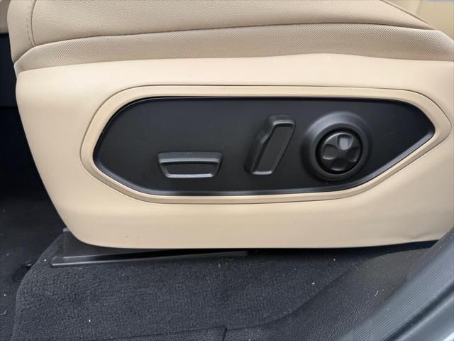 new 2025 Jeep Grand Cherokee car, priced at $40,900