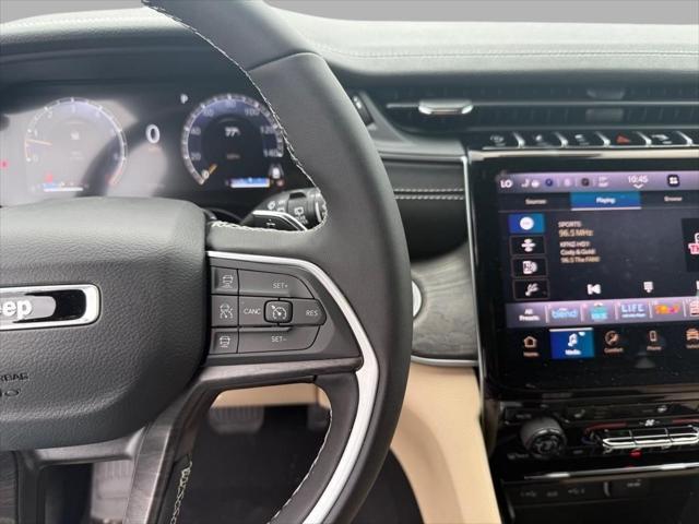 new 2025 Jeep Grand Cherokee car, priced at $40,900
