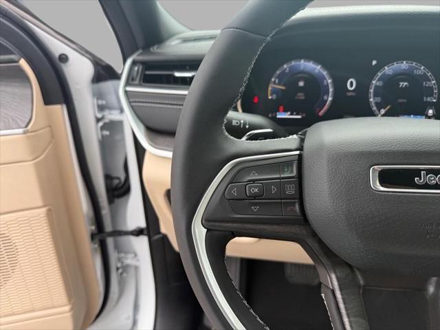 new 2025 Jeep Grand Cherokee car, priced at $40,900