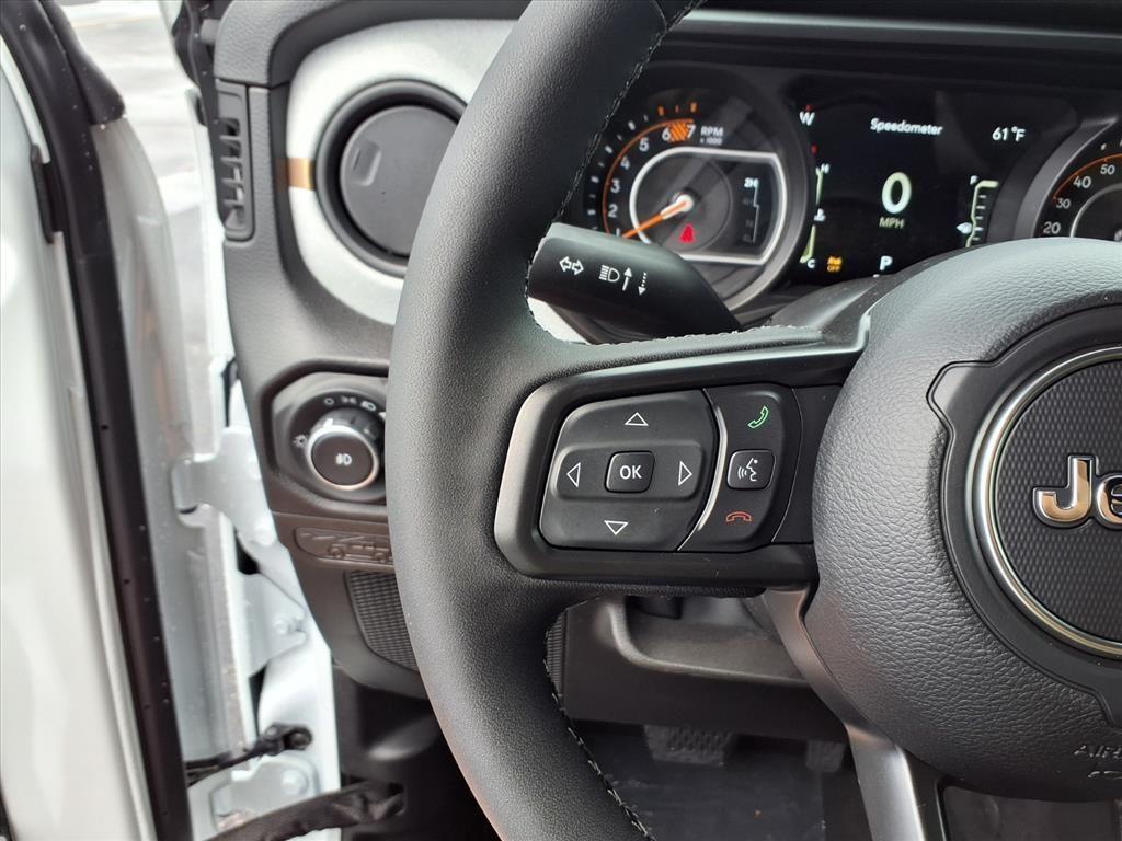 new 2025 Jeep Wrangler car, priced at $43,488