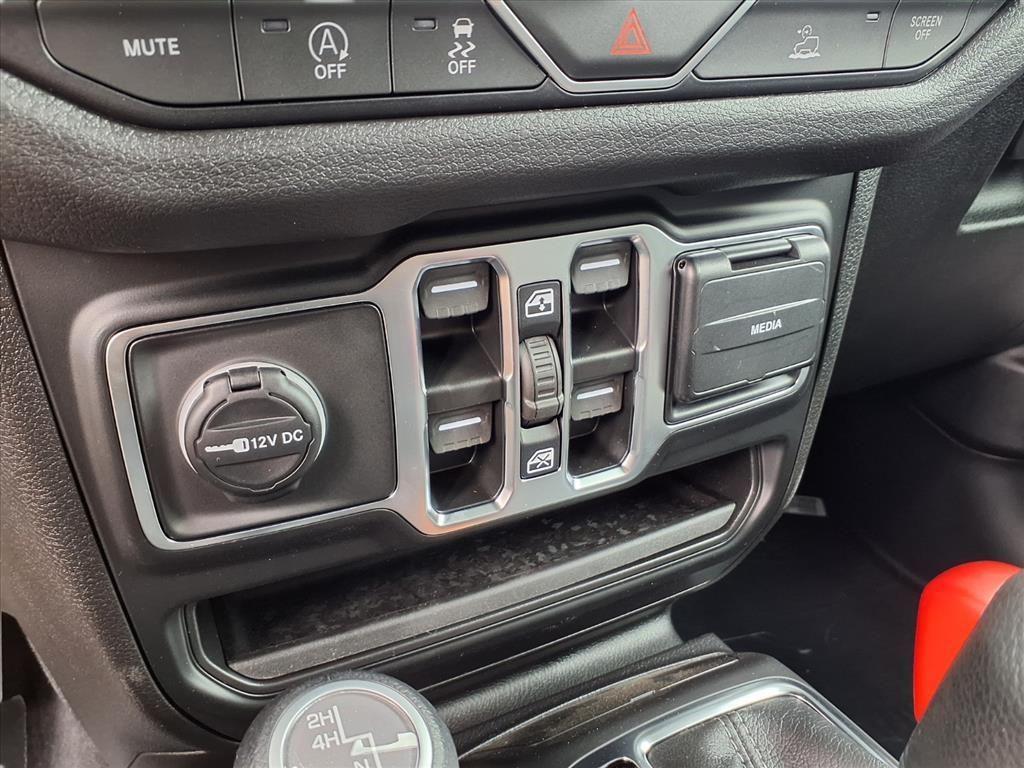 new 2025 Jeep Wrangler car, priced at $43,488