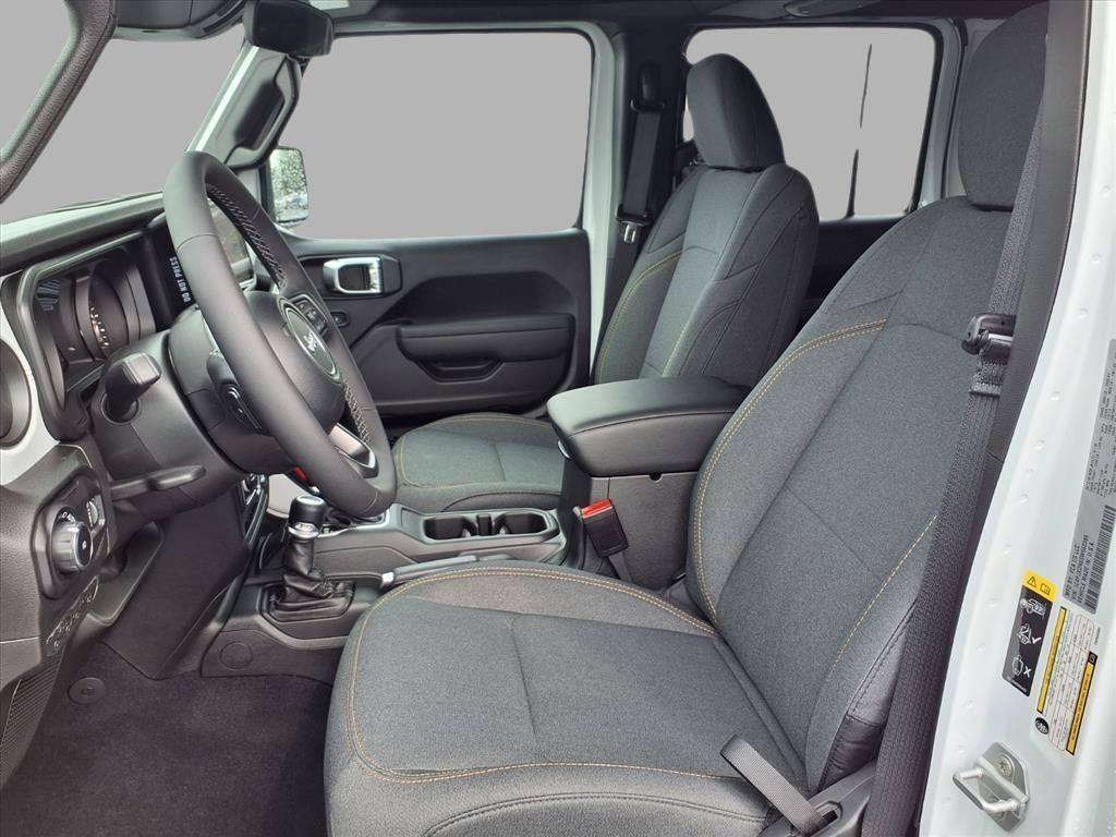 new 2025 Jeep Wrangler car, priced at $43,488