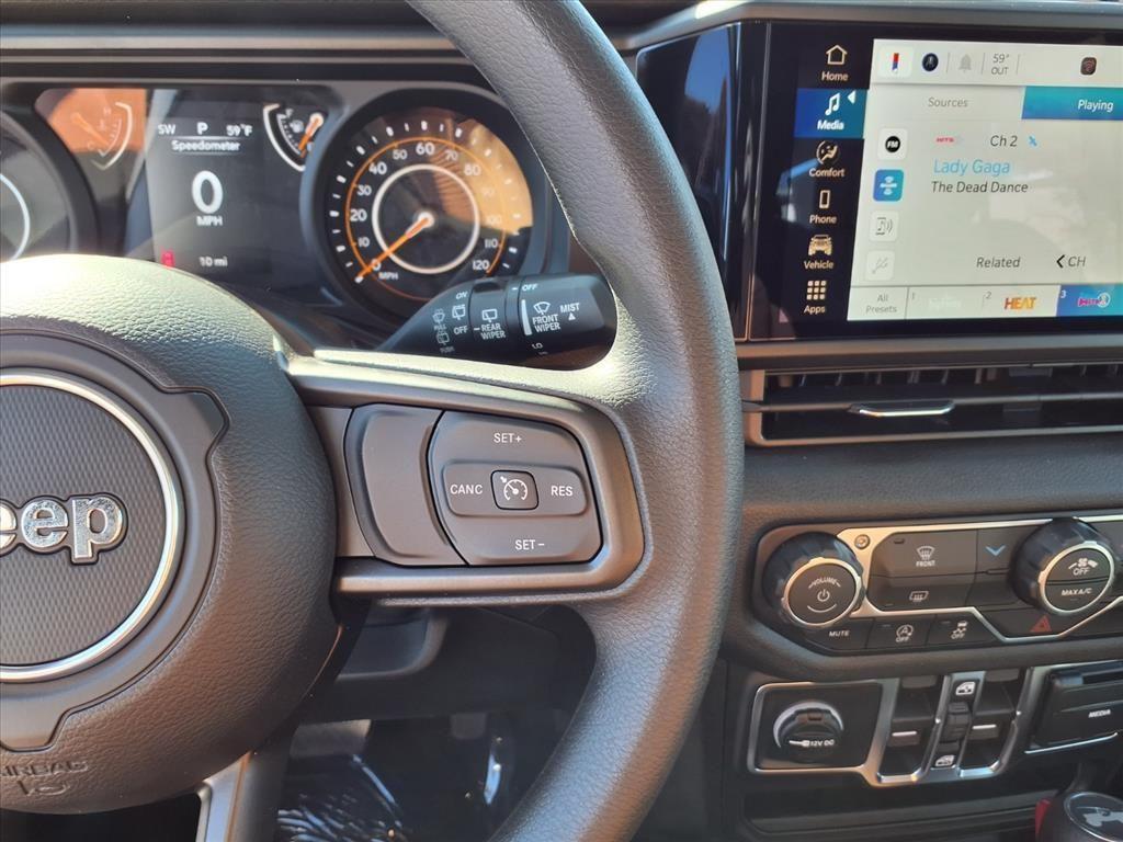 new 2026 Jeep Wrangler car, priced at $41,065