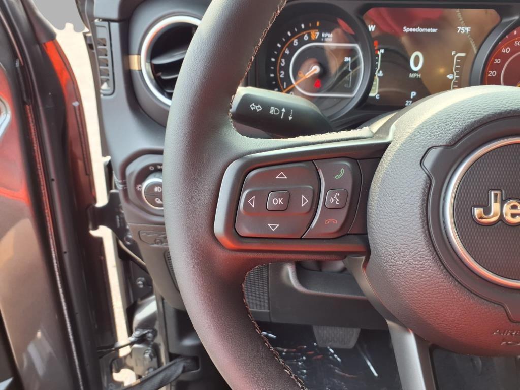 new 2025 Jeep Gladiator car, priced at $43,474