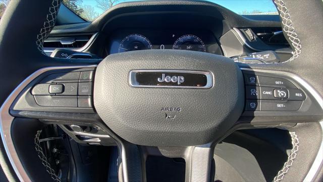 new 2025 Jeep Grand Cherokee car, priced at $38,780