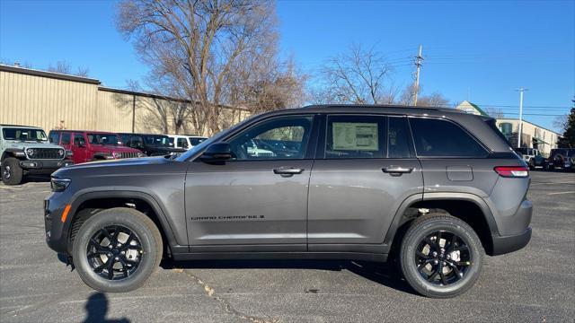 new 2025 Jeep Grand Cherokee car, priced at $38,780